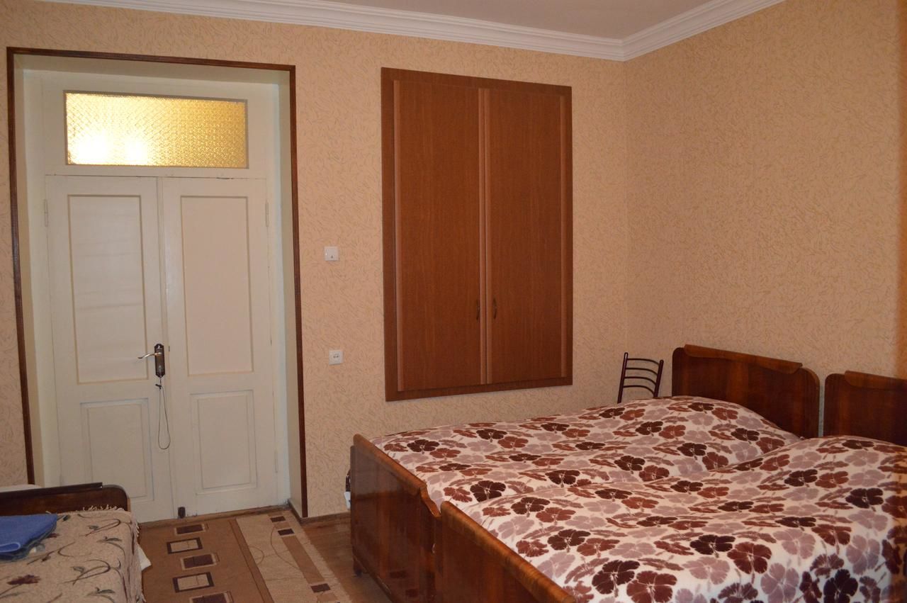 Гостевой дом Tsminda Giorgi Apartment Сигнахи-23