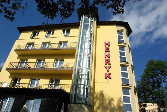 Отель Hotel Henryk Крыница-Здруй-17