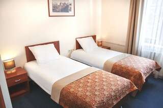 Отели типа «постель и завтрак» Dom na Podwalu Люблин Двухместный номер с 2 отдельными кроватями-3