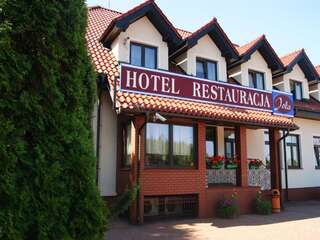 Отель Hotel Restauracja Jola Zasutowo