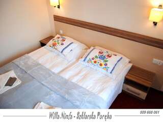 Отели типа «постель и завтрак» Willa Nimfa Шклярска-Поремба Двухместный номер с двуспальной кроватью и дополнительной кроватью-14