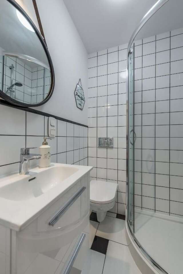 Проживание в семье Ajax Warsaw Bed&Breakfast ROOMS Варшава-14