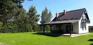 Дома для отпуска Dom nad jeziorem w Borzechowie Borzechowo
