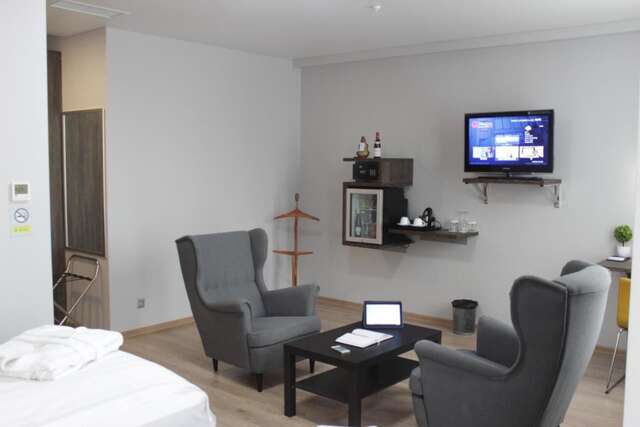 Отель Smart Hotel Bishkek (Holiday) Бишкек-36