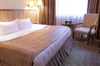 Курортные отели Jannat Resort Alamedin Одноместный номер с видом на горы-1