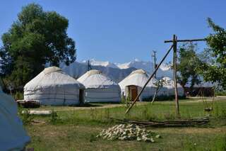 Кемпинги Jurten Camp Almaluu Tong Двухместный номер с 2 отдельными кроватями-10