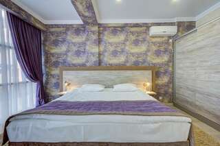 Отель Karagat Hotel Каракол Таунхаус с 3 спальнями-9