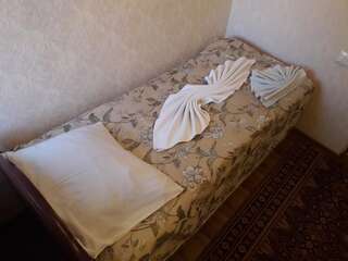 Гостевой дом Zheenkan2 Naryn Двухместный номер с 2 отдельными кроватями-3