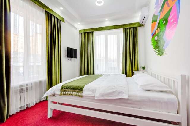 Отель WHITE HOTEL & HOSTEL Бишкек-19