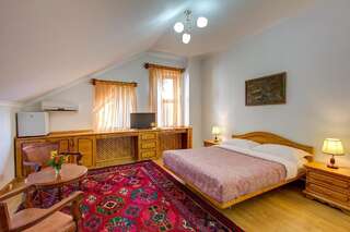 Отели типа «постель и завтрак» ABK Boutique Hotel Бишкек Двухместный номер с 1 кроватью и собственной ванной комнатой-3