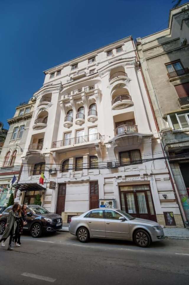 Отель Hotel Carpati Imparatul Romanilor Бухарест-15