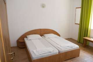 Отель Tiberius Residence Костинешти Стандартный двухместный номер с 1 кроватью или 2 отдельными кроватями-18
