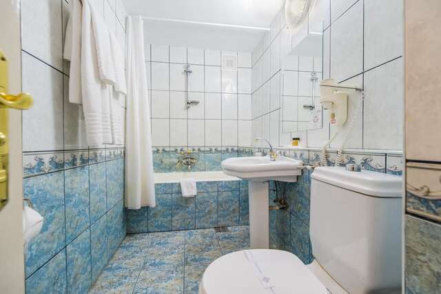 Отель Hotel Imparatul Romanilor Сибиу-38