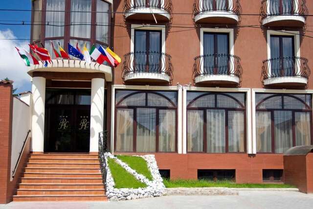 Отель RHC Royal Hotel Орадя-3