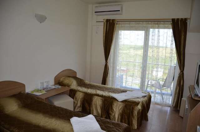 Отель Hotel Atena Костинешти-39