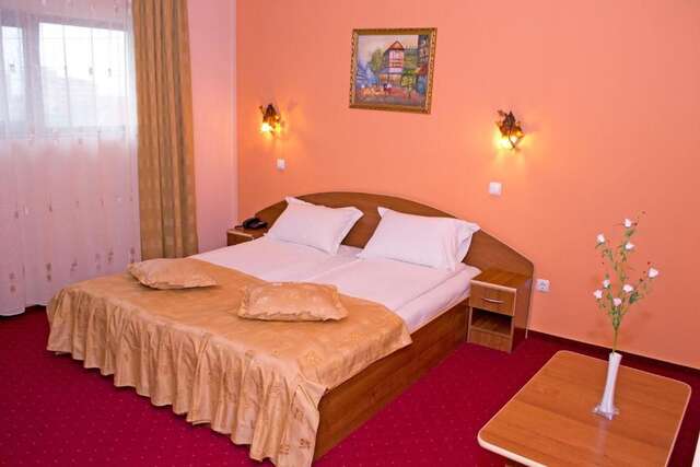 Отель Hotel Xe-Mar Арад-40