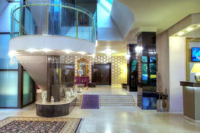 Отель Hotel Dumbrava Бакэу-18