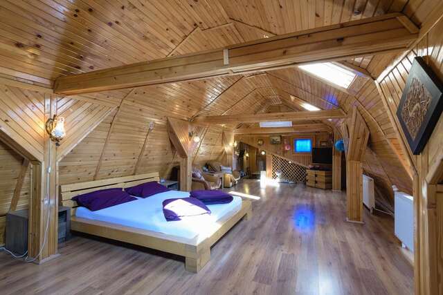 Проживание в семье Wooden Attic Suite Брашов-6