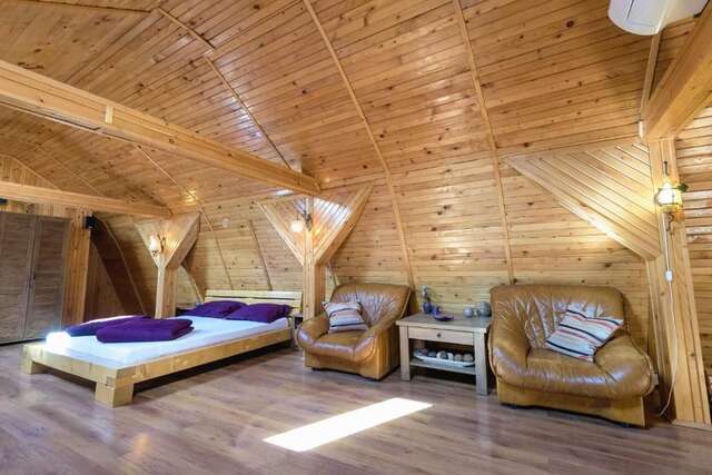 Проживание в семье Wooden Attic Suite Брашов-45