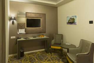 Отель Exclusive Hotel & More Сибиу Улучшенный двухместный номер с 1 кроватью или 2 отдельными кроватями-18