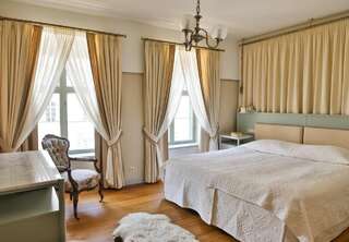 Отель Antonius Hotel Тарту Улучшенный двухместный номер с 1 кроватью или 2 отдельными кроватями-1