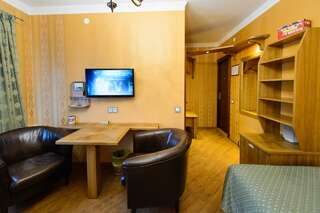 Отель Ränduri Guesthouse Выру Двухместный номер с 2 отдельными кроватями и собственной ванной комнатой-12