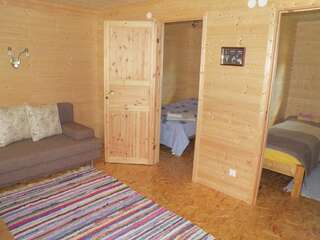 Гостевой дом Kuningatalu Holiday Home Выру Коттедж с общей ванной комнатой-3