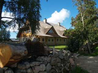 Фермерские дома Tihuse Horsefarm B&B Liiva