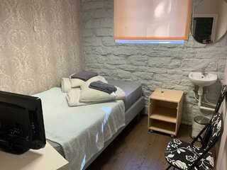 Хостелы Süda Hostel Таллин Бюджетный двухместный номер с 1 кроватью-1