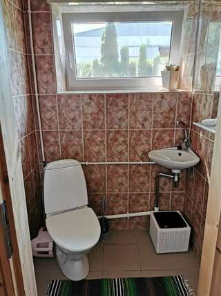 Проживание в семье Inglite Kodu homestay Выру Трехместный номер с собственной ванной комнатой-9
