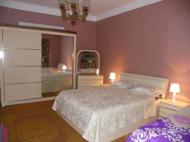 Хостелы GuestHouse LILIA &Wine Celler Телави-26