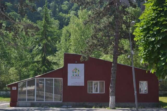 Хостелы RiverSide Hostel Borjomi Боржоми-3