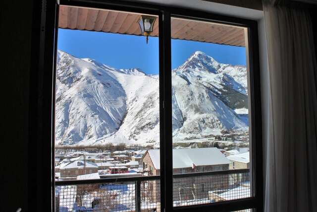 Отель Sunshine Kazbegi Степанцминда-11