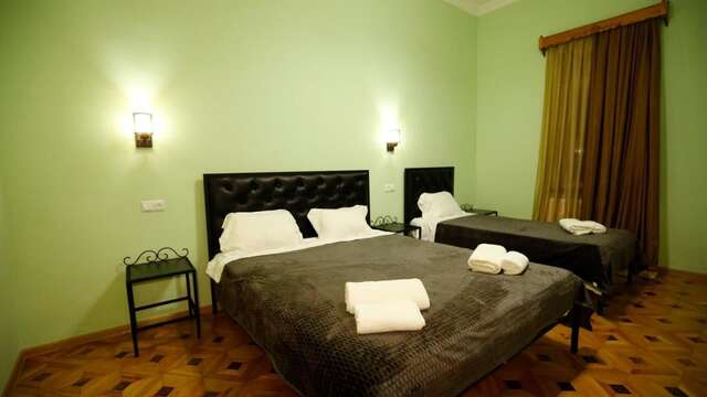 Отели типа «постель и завтрак» Hotel Veranda Кутаиси-14