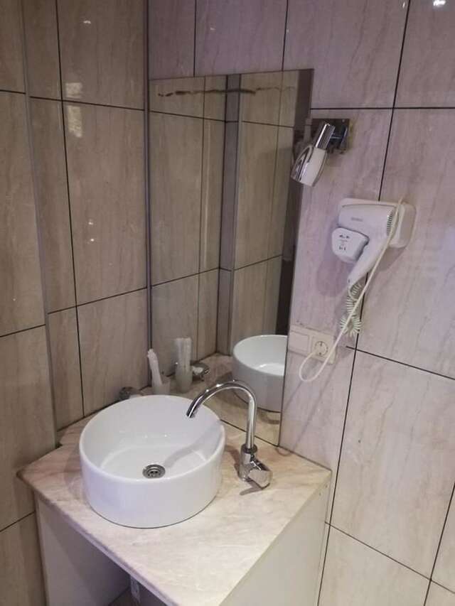 Отель Lux Apartment in The Mgzavrebi Hotel Гонио-4