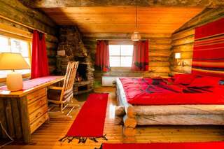 Отель Kakslauttanen Arctic Resort - Igloos and Chalets Саариселькя Стандартное шале (для 2 взрослых)-2