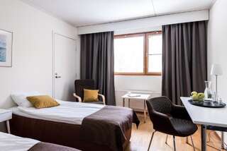 Отель Hotel Hermica Тампере Двухместный номер с 2 отдельными кроватями-3