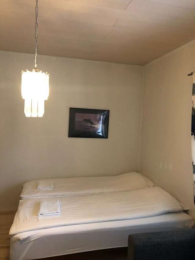 Проживание в семье 18m2 shared twin room in a villa/ centrum Турку-8