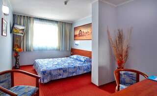 Отель Aqua Hotel Варна Стандартный двухместный номер с 1 кроватью или 2 отдельными кроватями-3