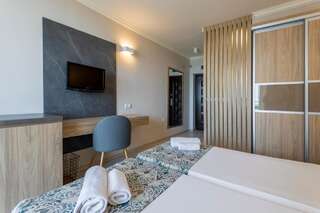 Отель Selena Beach Hotel Созополь Двухместный номер с 1 кроватью и боковым видом на море-2
