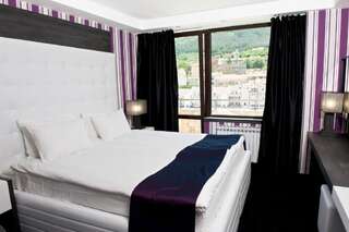 Отель Grand Hotel Shumen Шумен Представительский двухместный номер с 1 кроватью и балконом-20