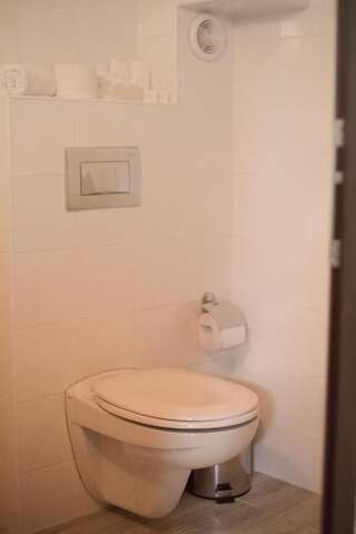 Отель Hotel Residence Hebros Пловдив Apartment in Annex Building - Split Level-5