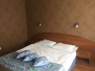 Отель Hotel Lazuren Briag Бургас Двухместный номер с 1 кроватью или 2 отдельными кроватями-23