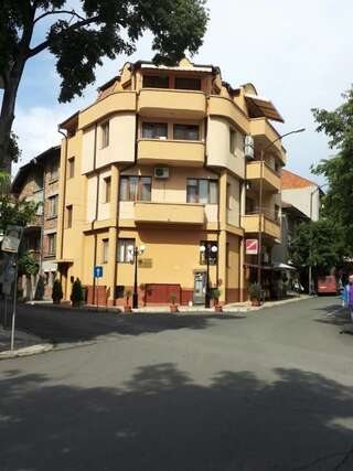 Гостевой дом Hristovi Apartments & Studios Поморие Апартаменты с 1 спальней и балконом-20