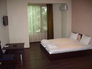 Отель Hotel Trakart Residence Пловдив Двухместный номер Делюкс с 1 кроватью или 2 отдельными кроватями-10