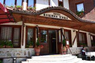 Отель Family Hotel Bashtina Kashta Копривштица