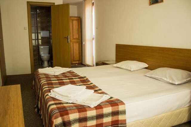 Отель Family Hotel Saint Iliya Бургас-53