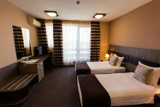 Отель Plaza Hotel Plovdiv Пловдив Twin Studio (Balcony) Free Parking-7