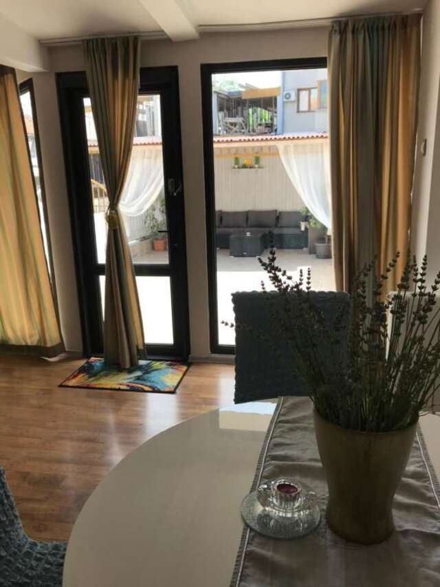 Отель White Rose Family Hotel Бургас-78