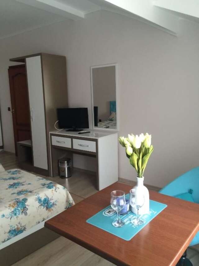 Отель White Rose Family Hotel Бургас-93